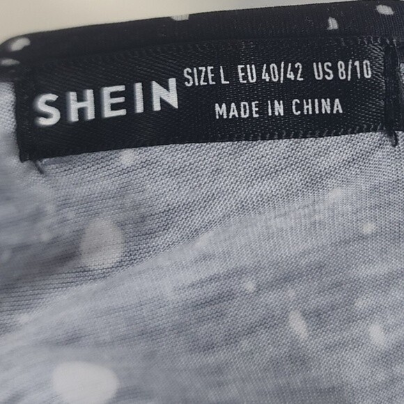 Shein Galaxy Paint Spill Short Sleeve Cold Shoulder Shirt 8/10 - Picture 7 of 9